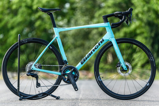 Bianchi Specialissima Ultegra Di2 (57) full karbon országúti kerékpár 