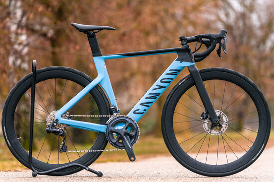 Canyon Aeroad CF SL 8 Disc (S) Ultegra Di2 full karbon országúti kerékpár 