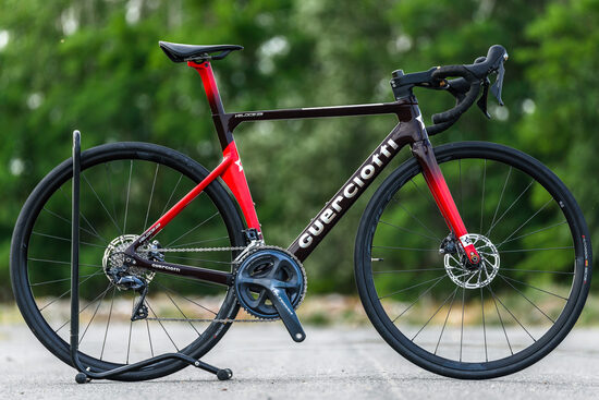 Guerciotti Veloce S (M) full karbon országúti kerékpár 