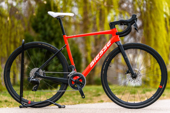 Biesse France DC Sram Rival AXS (54) full karbon gravel kerékpár 