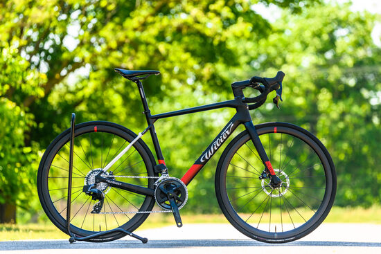 Wilier Garda SRAM Rival AXS (M) full karbon országúti kerékpár 