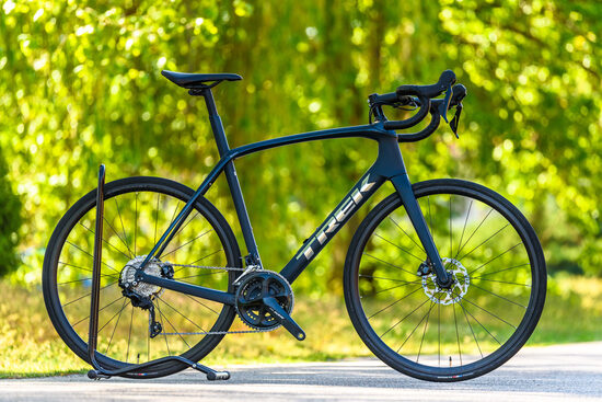 Trek Domane SL5 (58) full karbon országúti kerékpár 