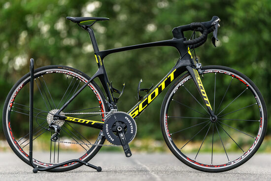 Scott Foil 10 (56) full karbon aero országúti kerékpár 