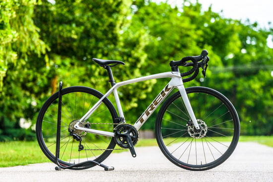 Trek Emonda SL5 (52) full karbon országúti kerékpár 