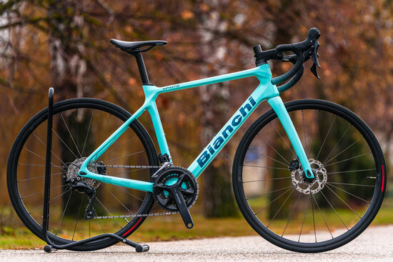 Bianchi Infinito Disc (53) full karbon országúti kerékpár 