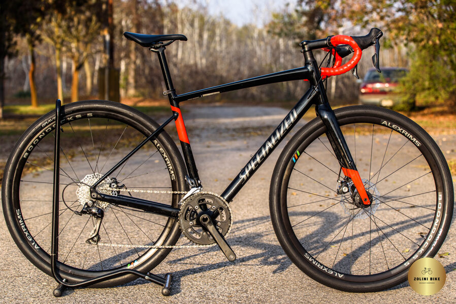 Specialized Diverge E5 56-os alu-karbon gravel kerékpár 